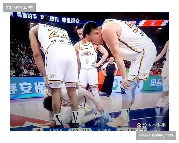 热门赛事:篮球场上的惊心动魄对抗 热门赛事:篮球场上的惊心动魄对抗