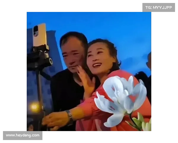 网红夹包哥当街遇害真相曝光,家中老母尚在无知之中 网红夹包哥当街遇害真相曝光,家中老母尚在无知之中
